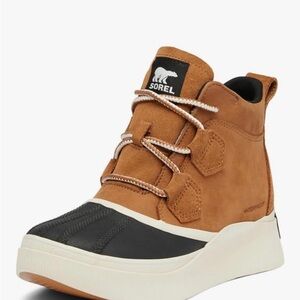 Sorel Women’s Waterproof shoes size 9